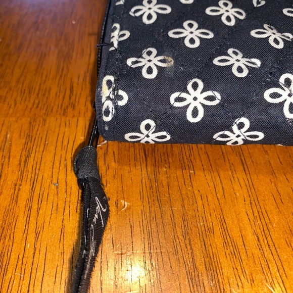 Vera Bradley Wallet - Picture 4 of 11
